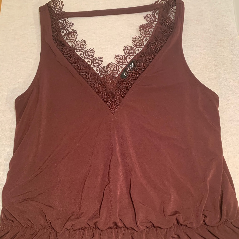 Aubergine dress crop top. Laced v-neck blouse